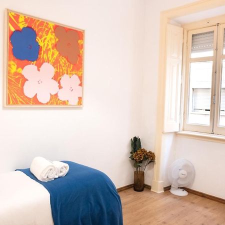 Central Apartment With Terrace By Lovelystay Lissabon Exterior foto