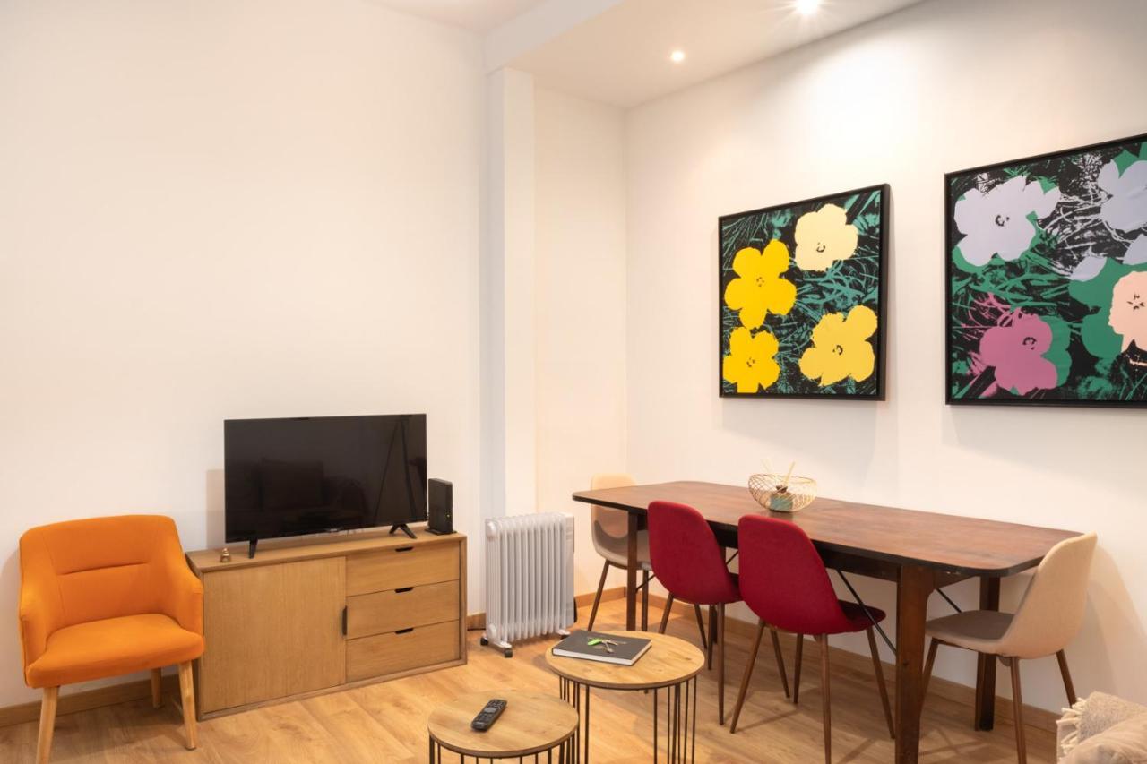 Central Apartment With Terrace By Lovelystay Lissabon Exterior foto